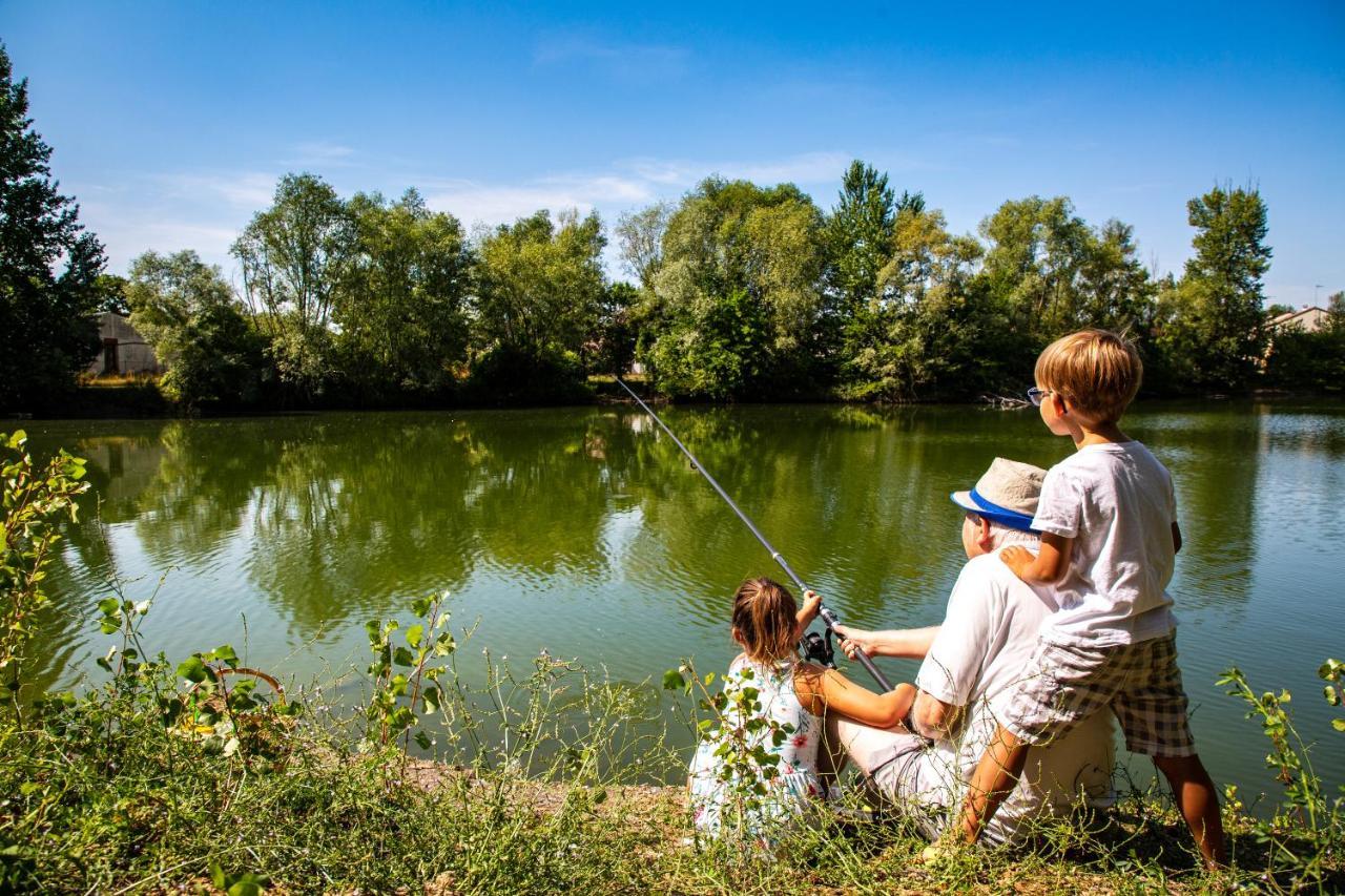 Camping De Châlons-en-Champagne Exteriör bild
