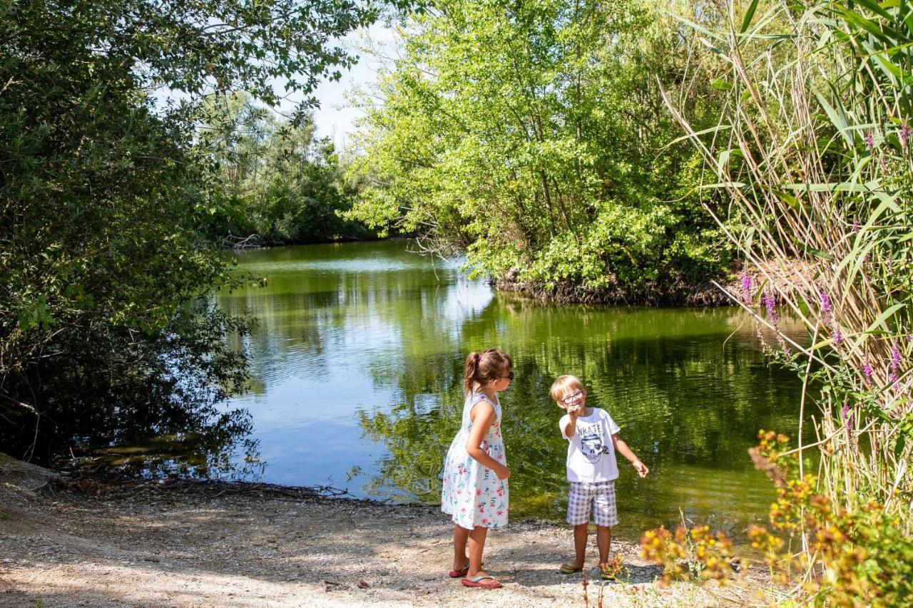 Camping De Châlons-en-Champagne Exteriör bild